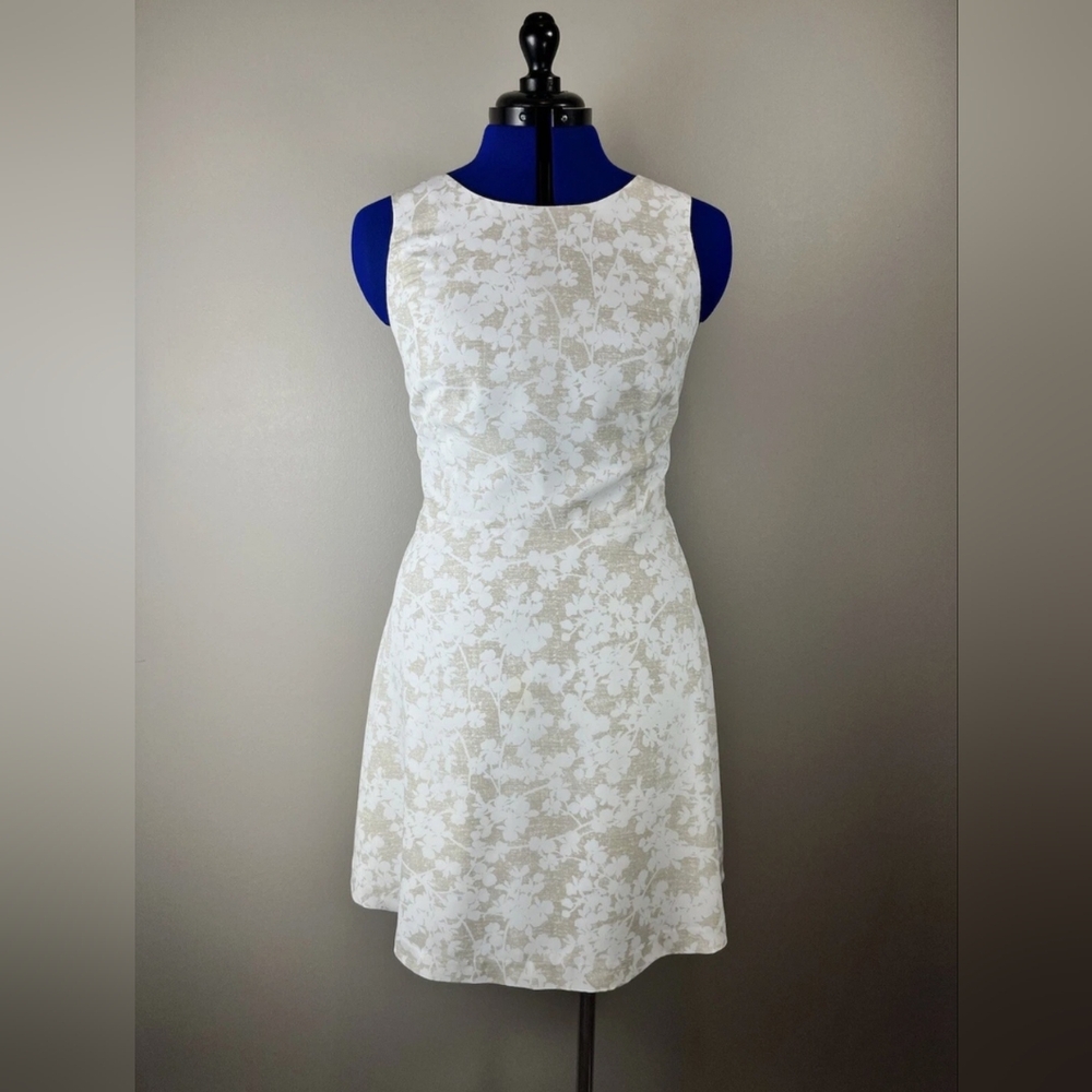 NWT Kensie Beige White Floral Lightweight Dress (Size: S)